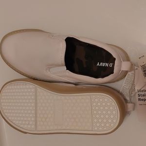 Old Navy slip on canvas sneakers